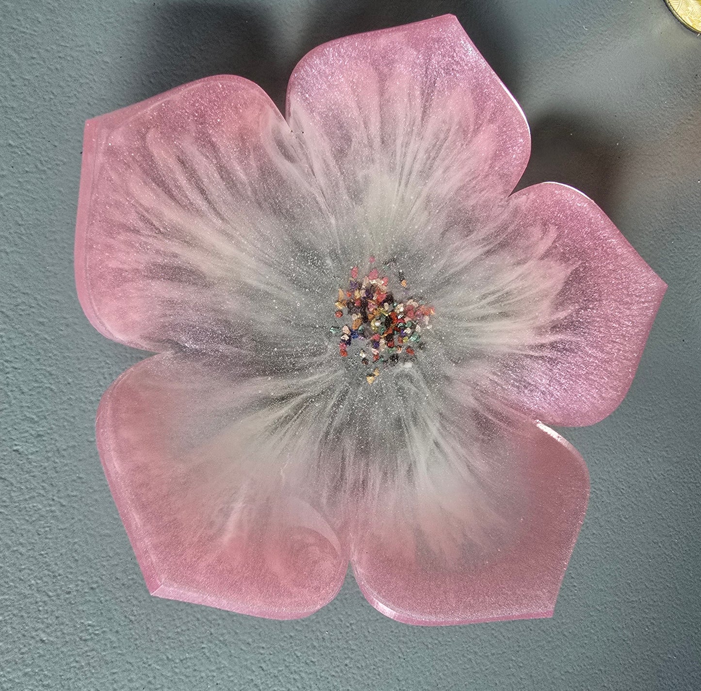 Bowl pink and white flower design