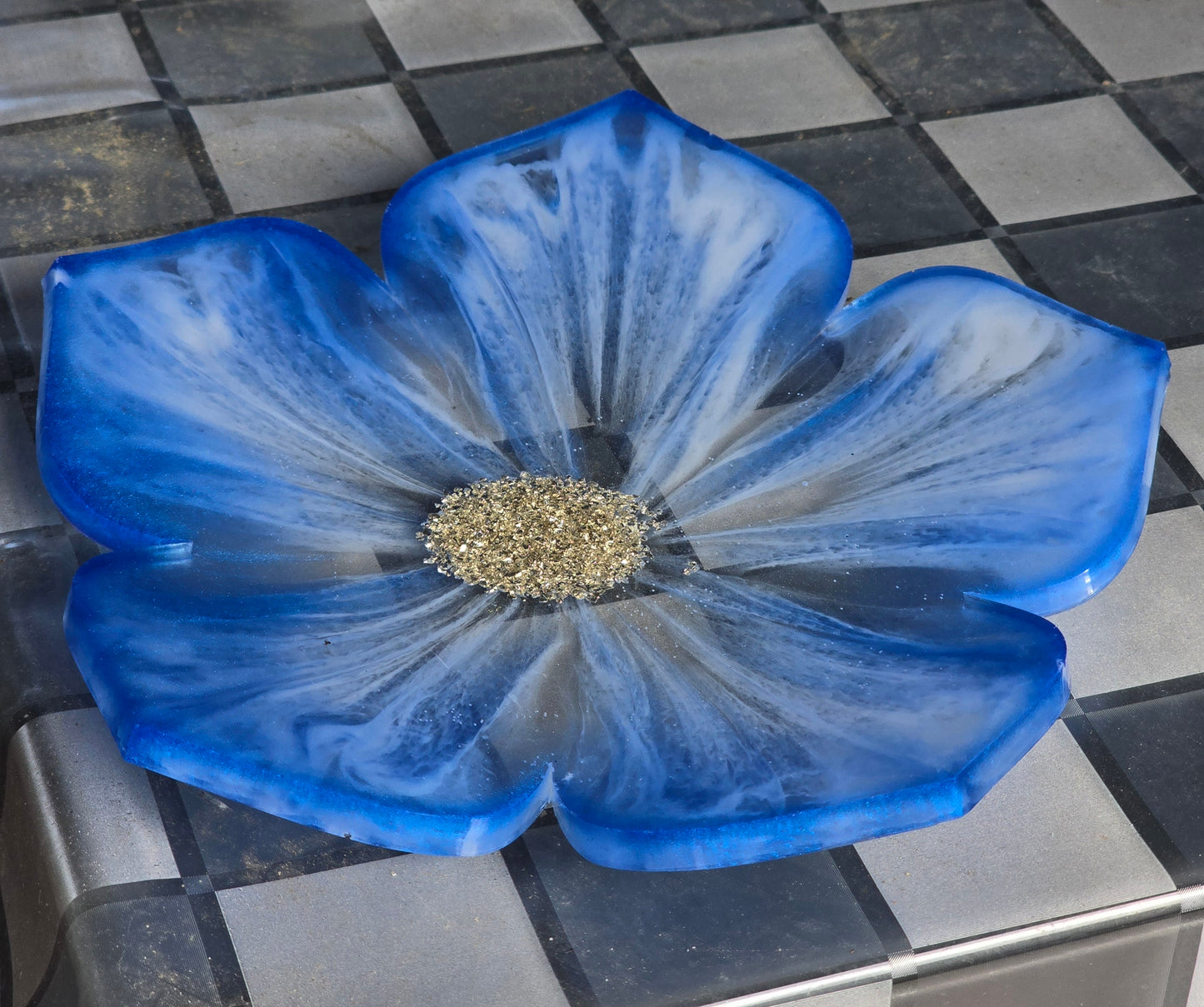 Bowl blue flower