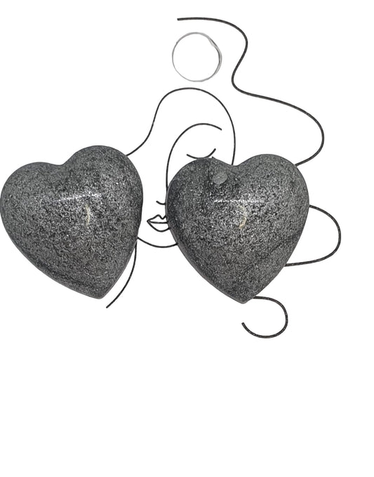 Earrings Rounded Heart Silver Grey