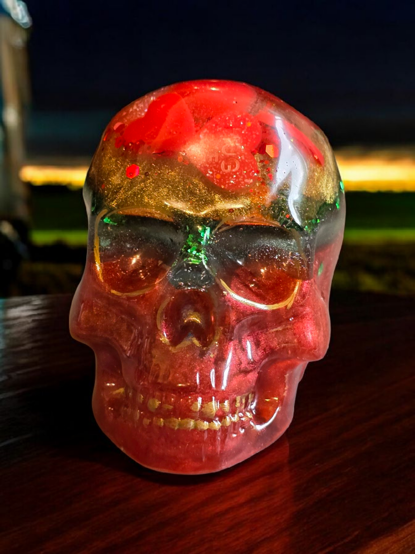 Scull with red hearts