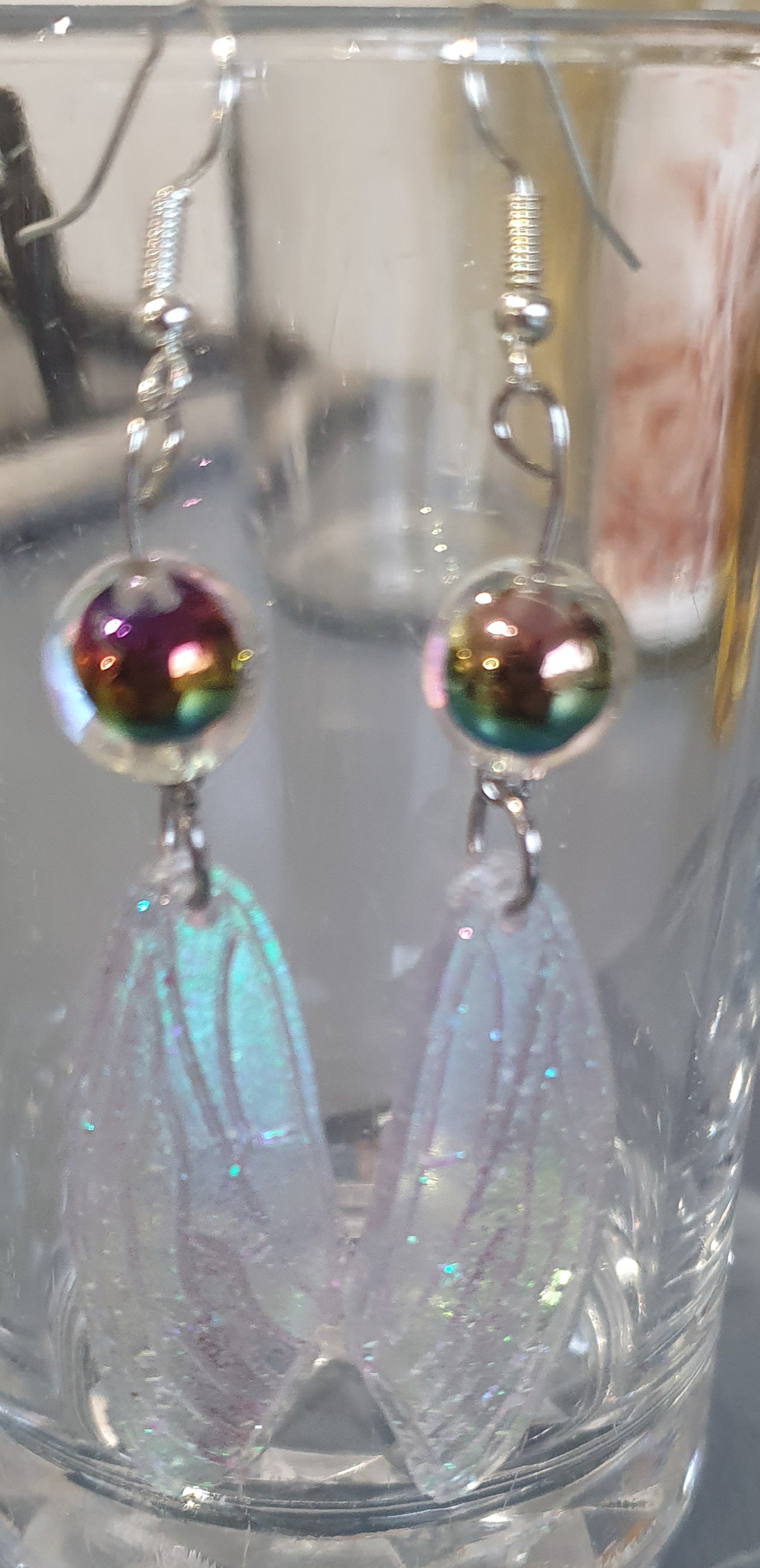 Earrings dangling fairy wings with bead