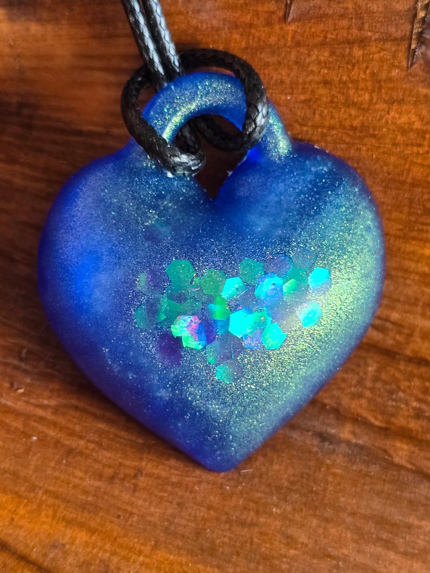 Pendant blue puffy heart