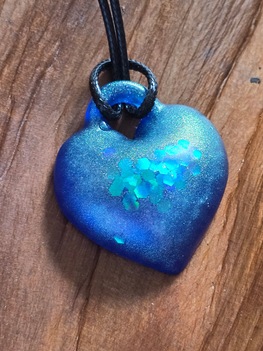 Pendant blue puffy heart