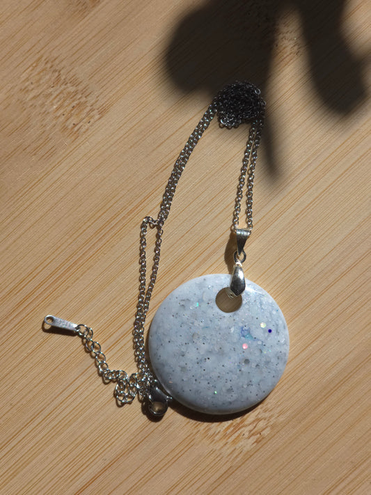 Pendant grey with silver