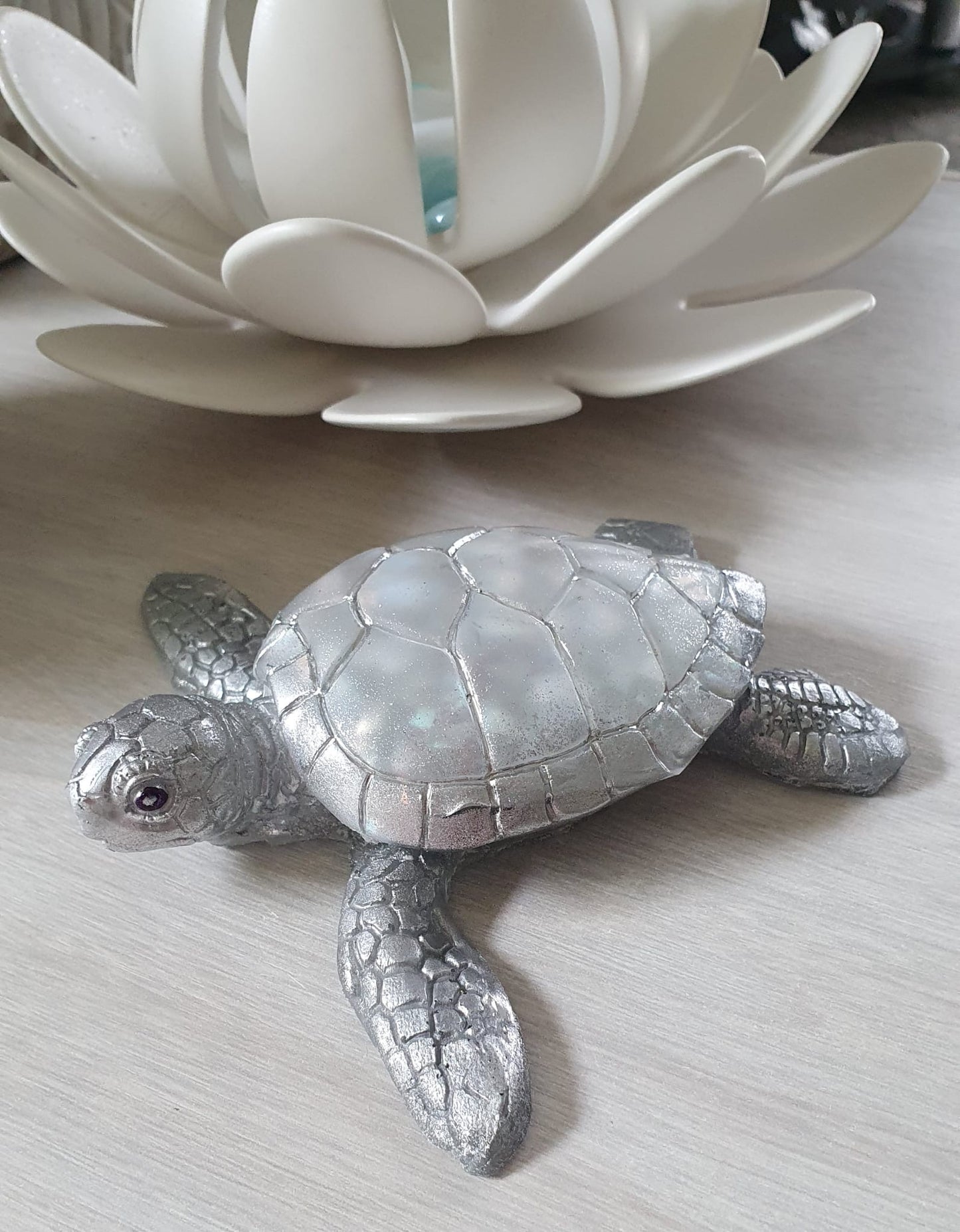 Turtle Diamond Effect large Silver Diamond Effect 14 x 12cm