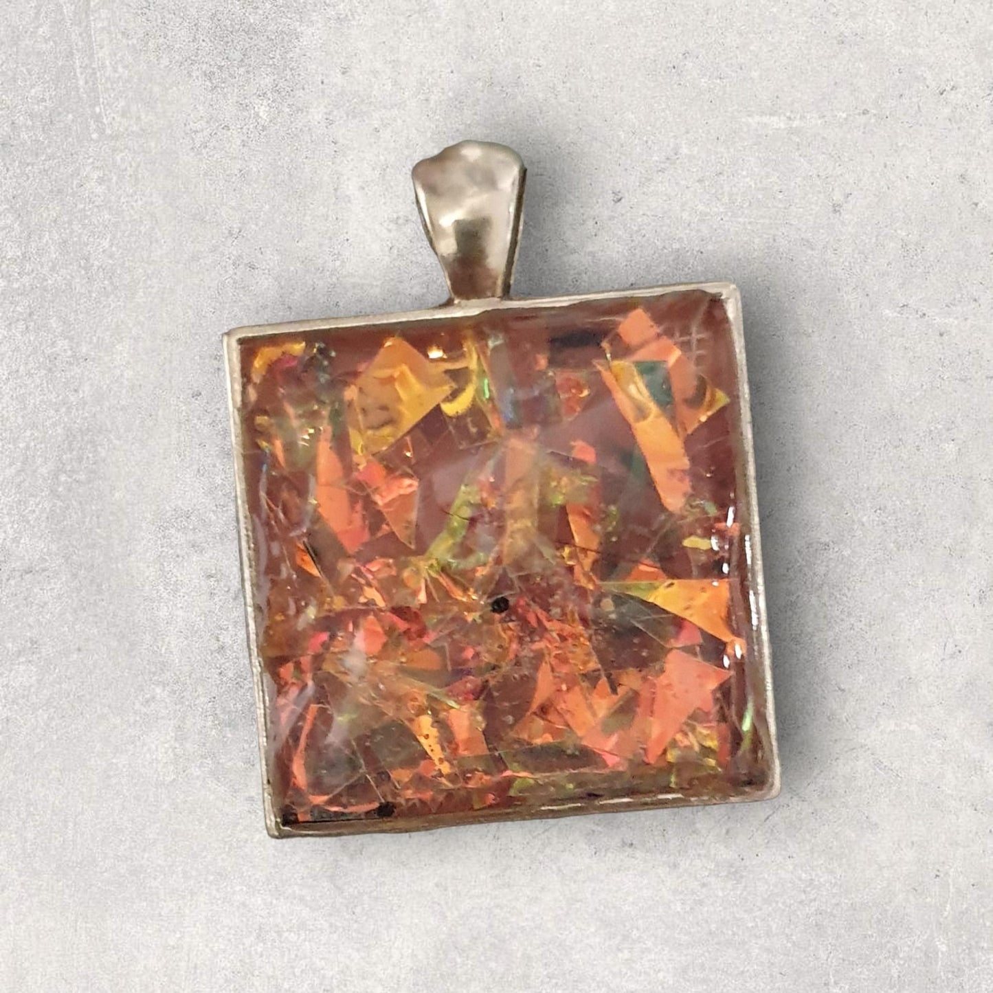 Pendant burnt orange blush