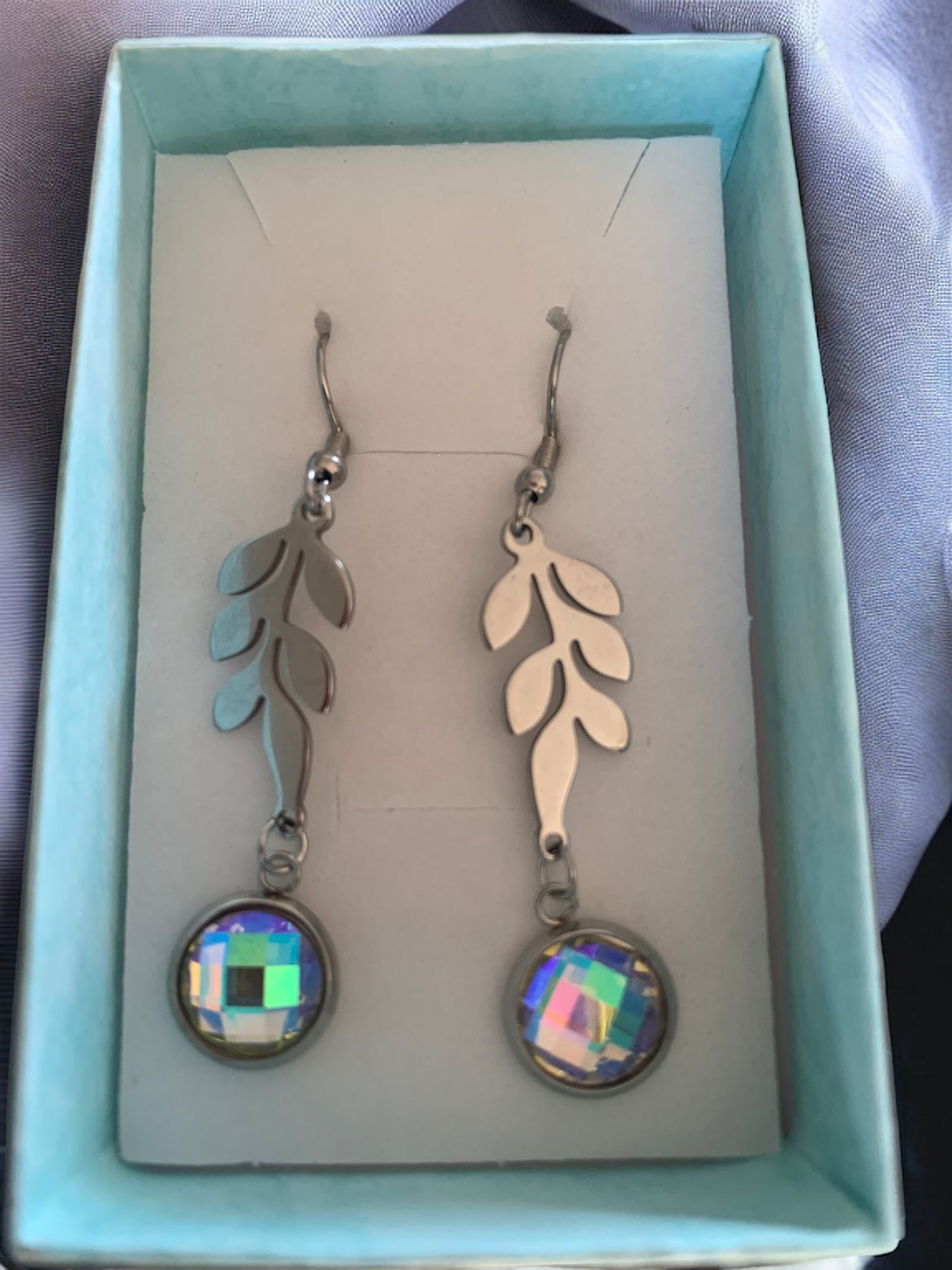 Earrings silver leaf dangling cabochon crystal