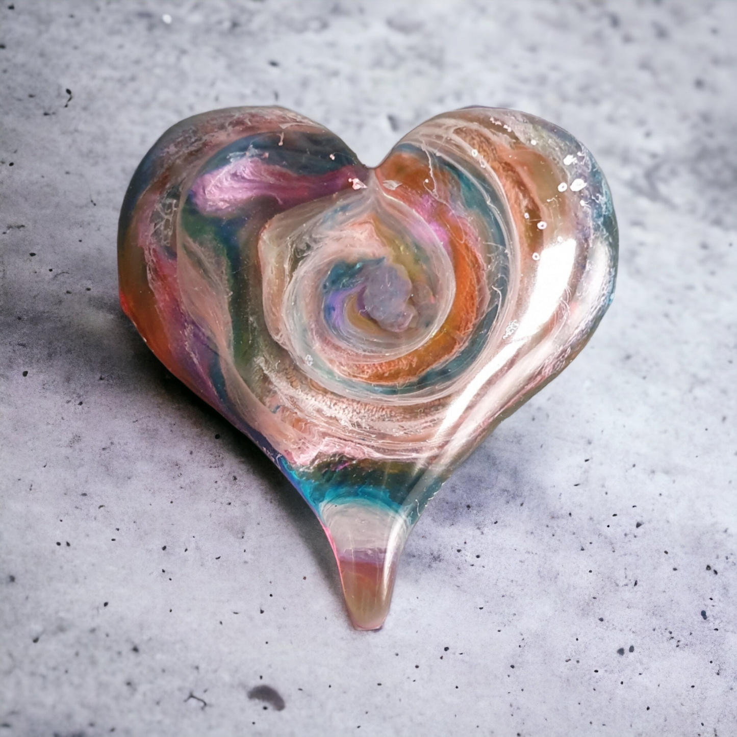 Fridge magnet heart swirl/paper weight