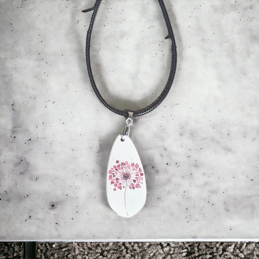 Pendant pink dandelion