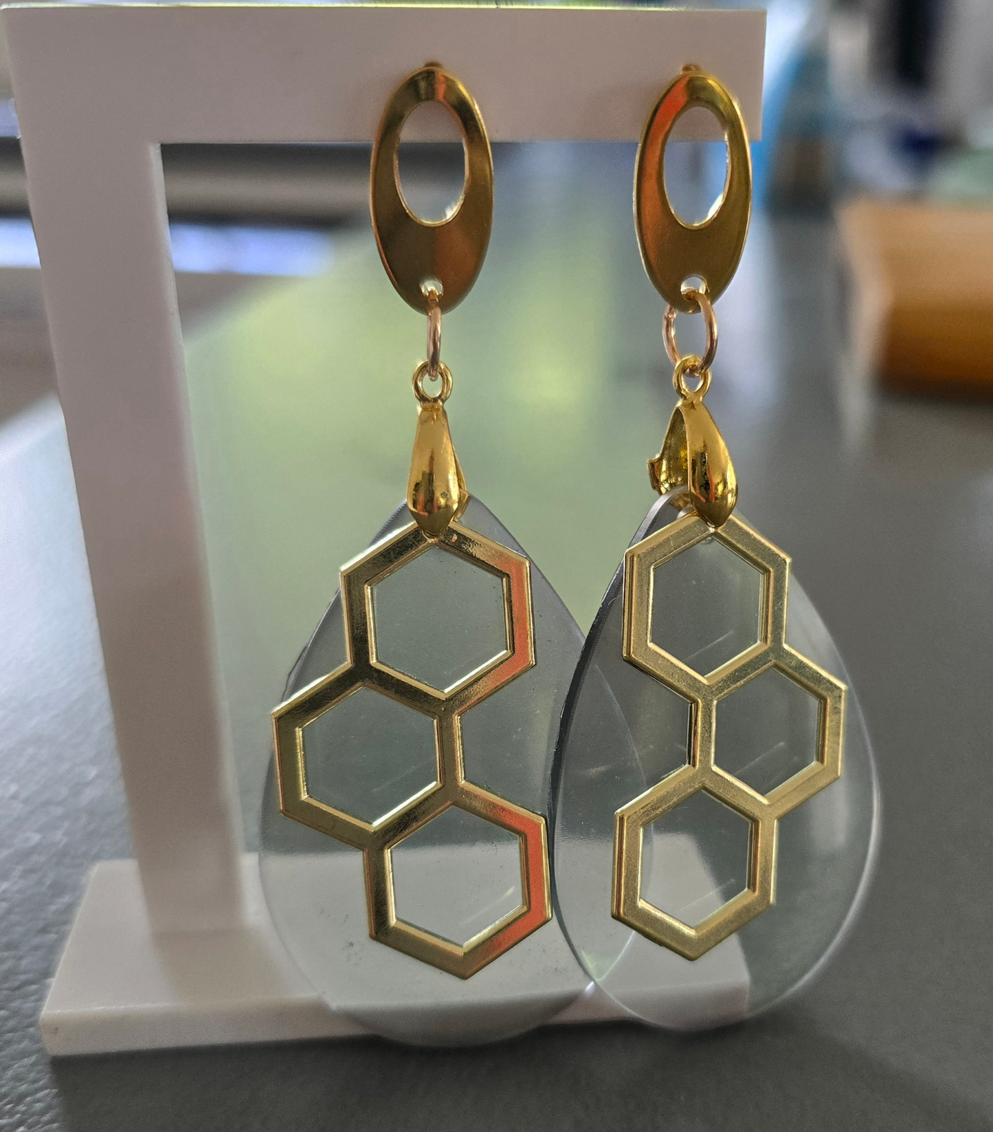 Earrings soft grey green with gold honeycomb