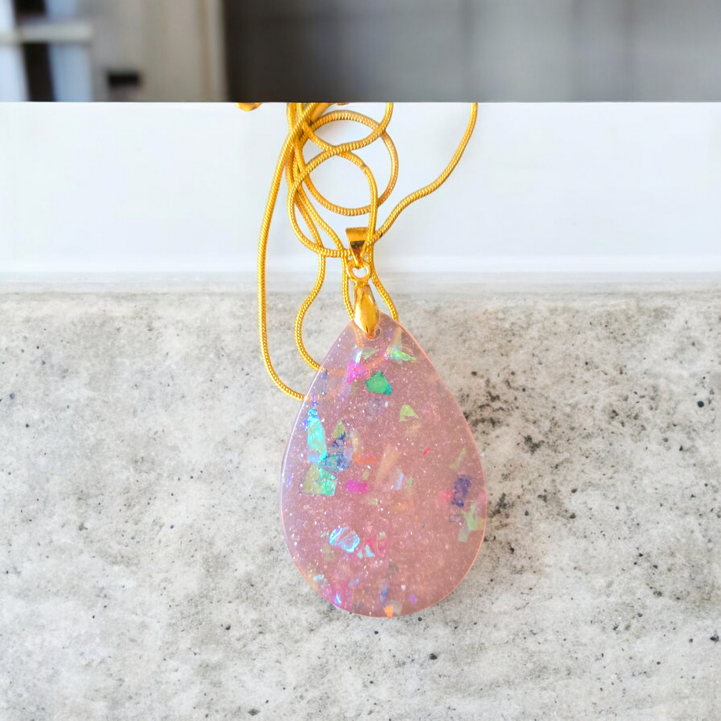 Pendant pink opal