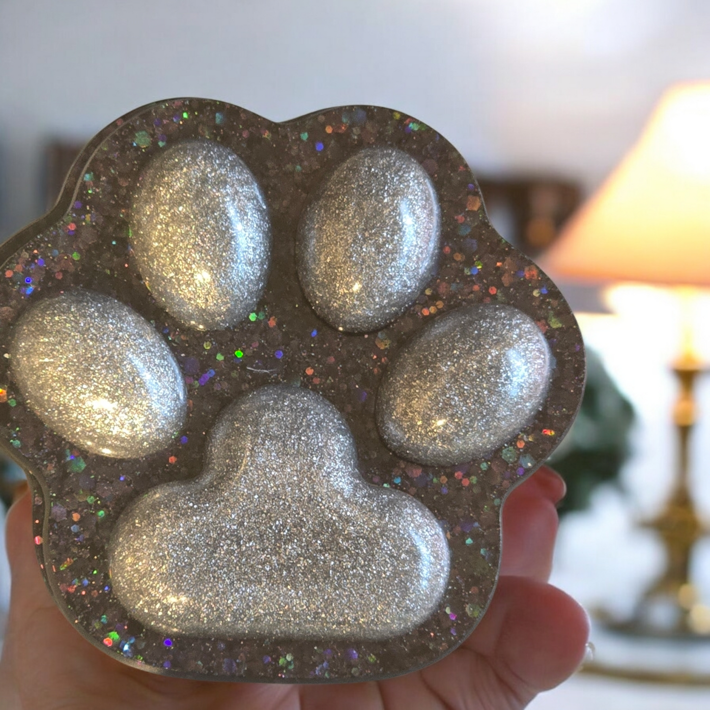 Trinket paw