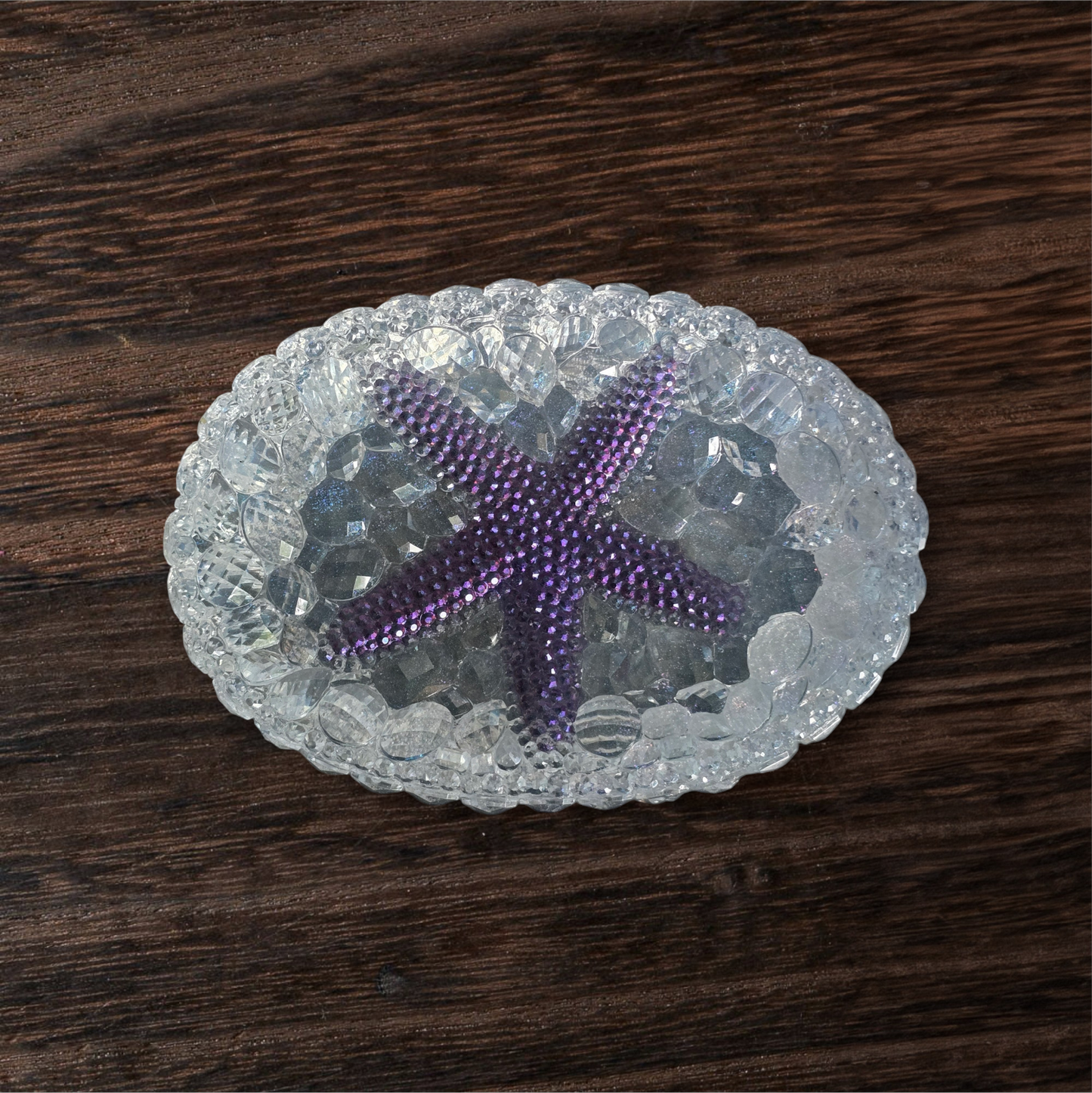 Bowl crystal cluster with blue purple seastar