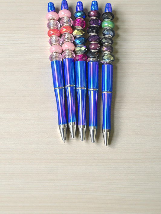 Beaded pen blue