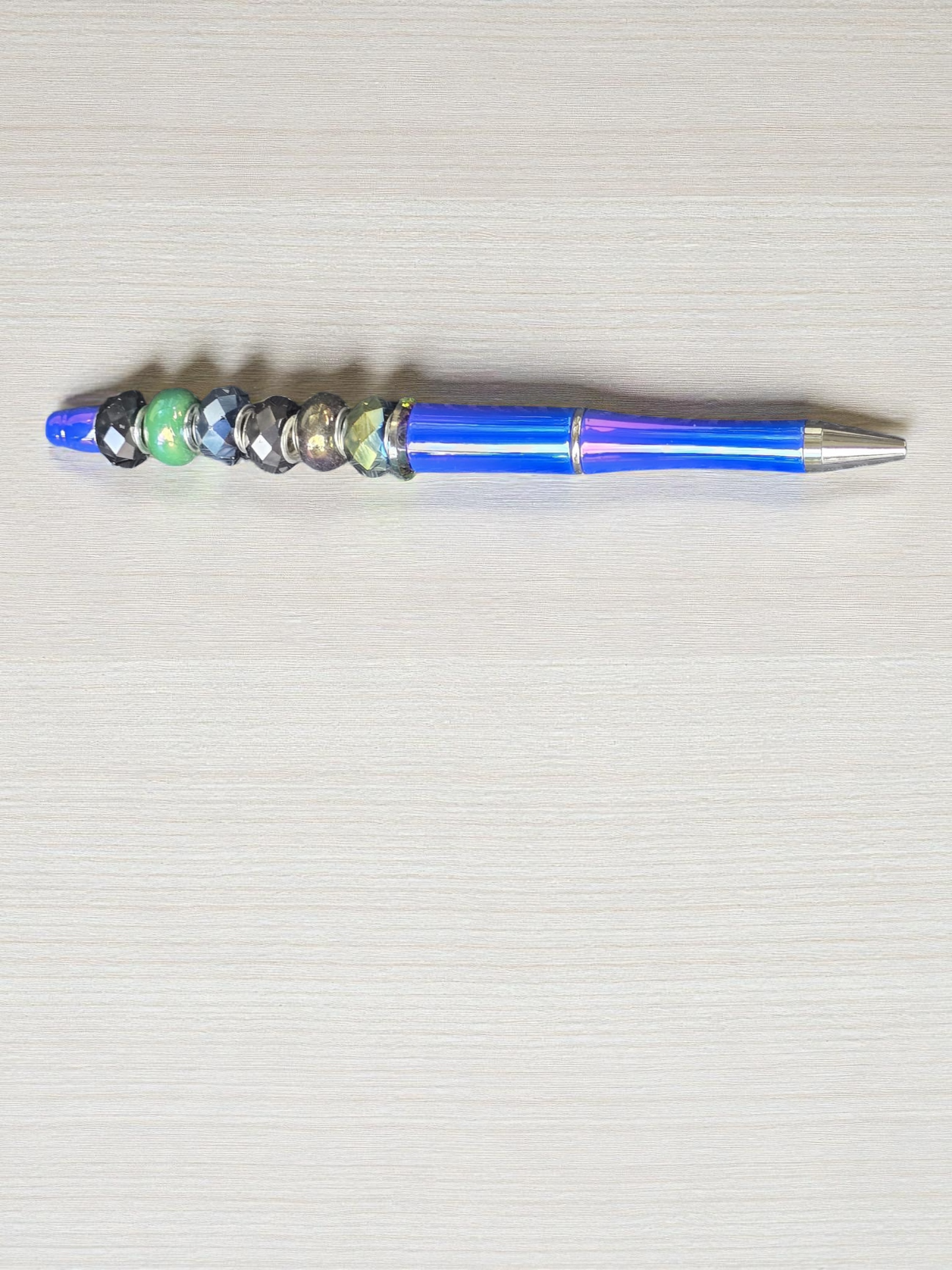 Beaded pen blue