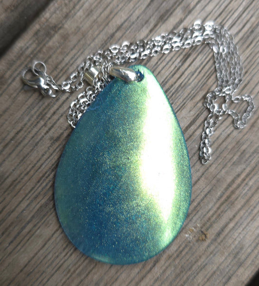 Pendant teardrop blue green